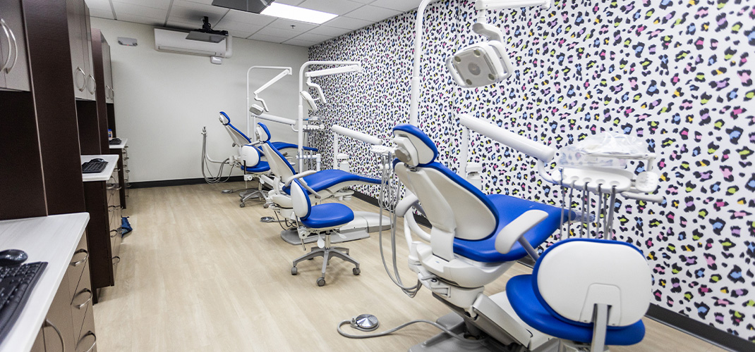 Orthodontic treatment chair